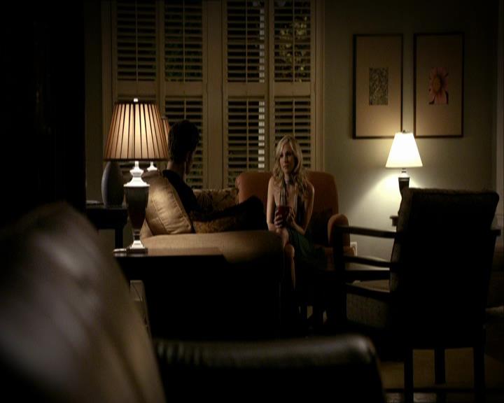 VampireDiariesWorld_dot_org-1x03FridayNightBites1255.jpg