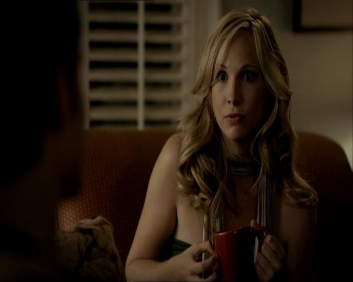 VampireDiariesWorld_dot_org-1x03FridayNightBites1261.jpg