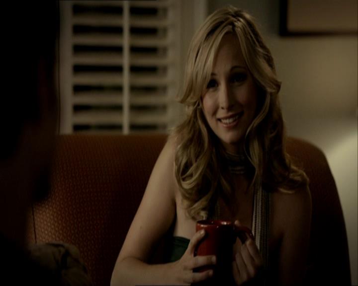 VampireDiariesWorld_dot_org-1x03FridayNightBites1264.jpg