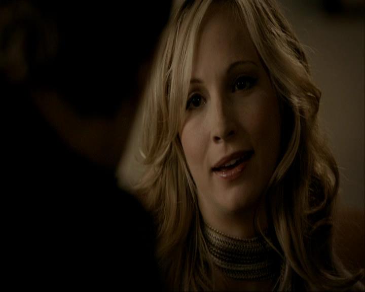 VampireDiariesWorld_dot_org-1x03FridayNightBites1274.jpg