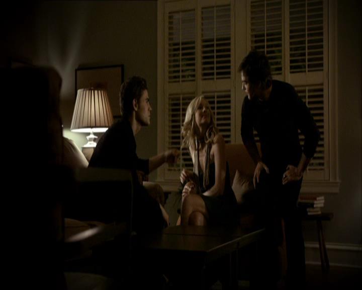 VampireDiariesWorld_dot_org-1x03FridayNightBites1287.jpg