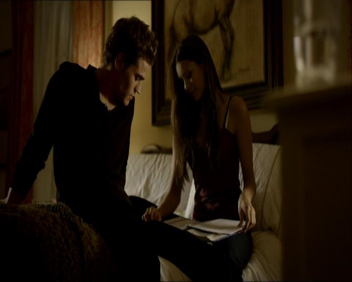 VampireDiariesWorld_dot_org-1x03FridayNightBites1362.jpg VampireDiariesWorld_dot_org-1x03FridayNightBites1362.jpg