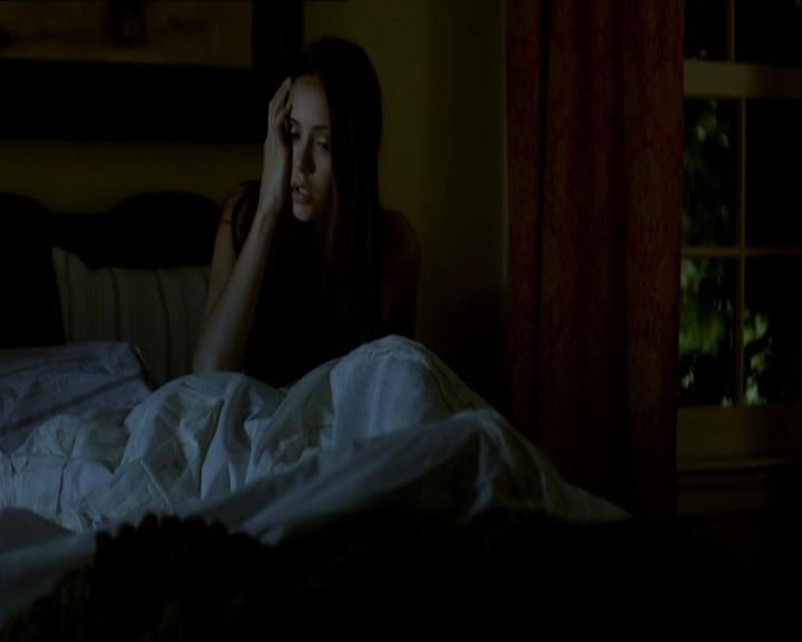 VampireDiariesWorld_dot_org-1x03FridayNightBites1411.jpg VampireDiariesWorld_dot_org-1x03FridayNightBites1411.jpg