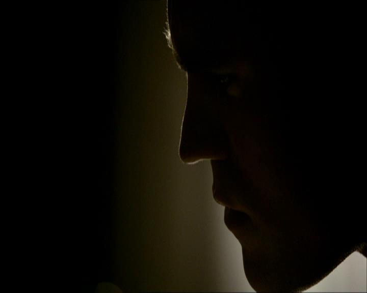 VampireDiariesWorld_dot_org-1x03FridayNightBites1456.jpg