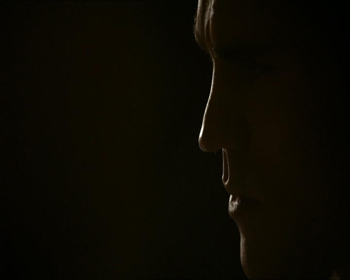 VampireDiariesWorld_dot_org-1x03FridayNightBites1462.jpg