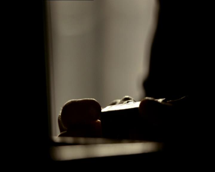 VampireDiariesWorld_dot_org-1x03FridayNightBites1482.jpg VampireDiariesWorld_dot_org-1x03FridayNightBites1482.jpg