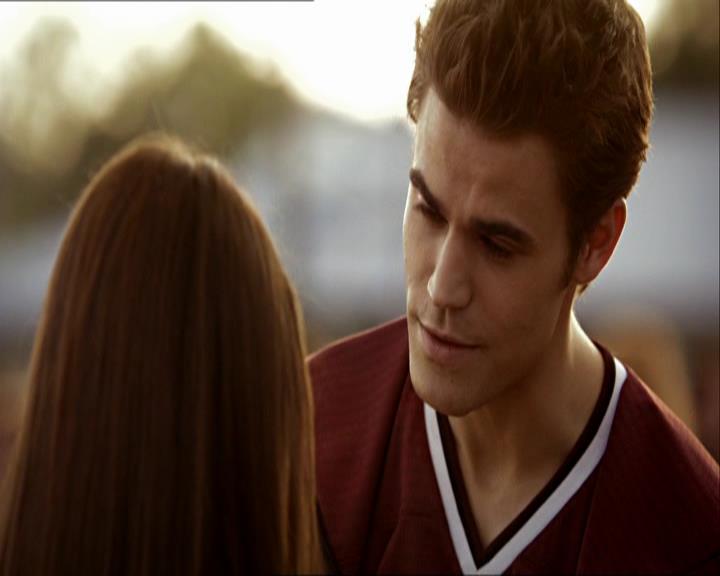 VampireDiariesWorld_dot_org-1x03FridayNightBites1505.jpg