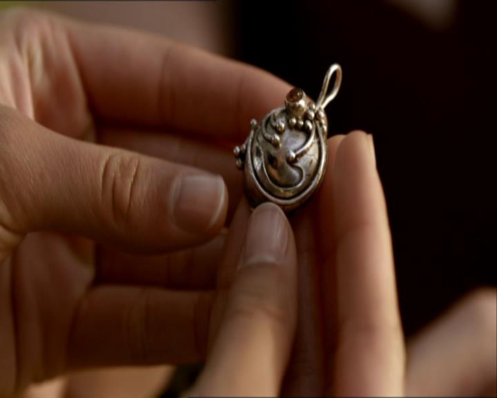 VampireDiariesWorld_dot_org-1x03FridayNightBites1536.jpg