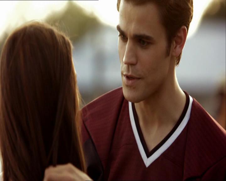 VampireDiariesWorld_dot_org-1x03FridayNightBites1559.jpg