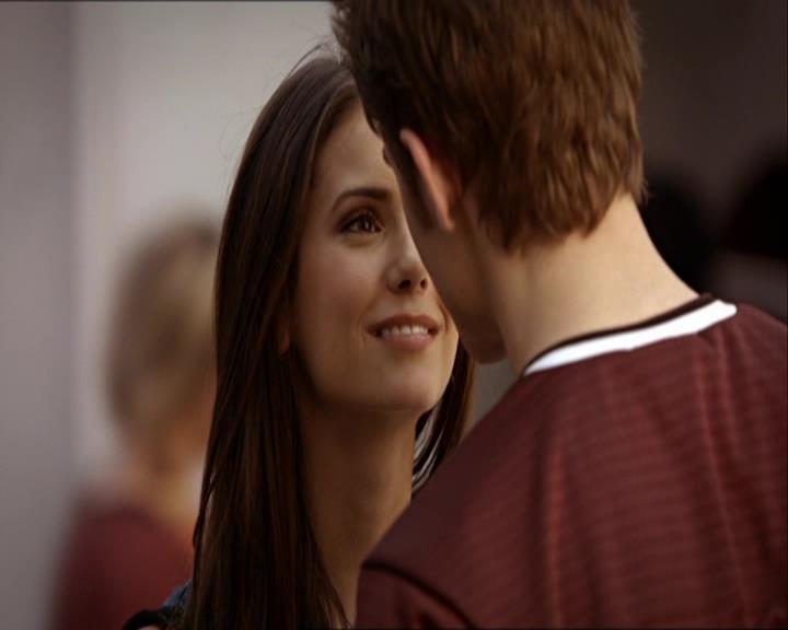 VampireDiariesWorld_dot_org-1x03FridayNightBites1575.jpg