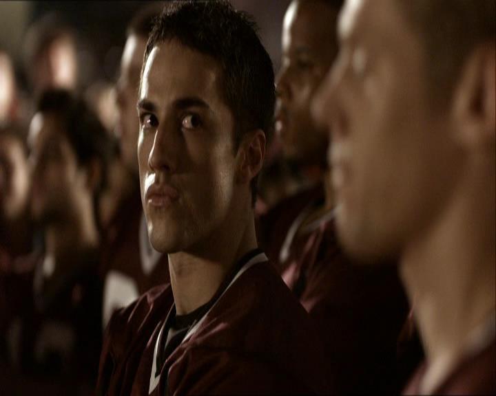 VampireDiariesWorld_dot_org-1x03FridayNightBites1629.jpg
