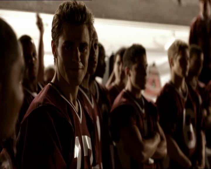 VampireDiariesWorld_dot_org-1x03FridayNightBites1638.jpg