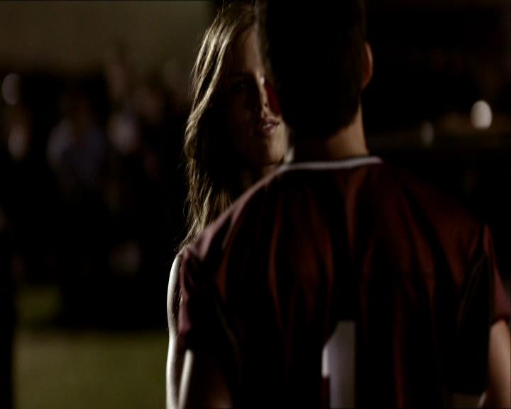 VampireDiariesWorld_dot_org-1x03FridayNightBites1658.jpg