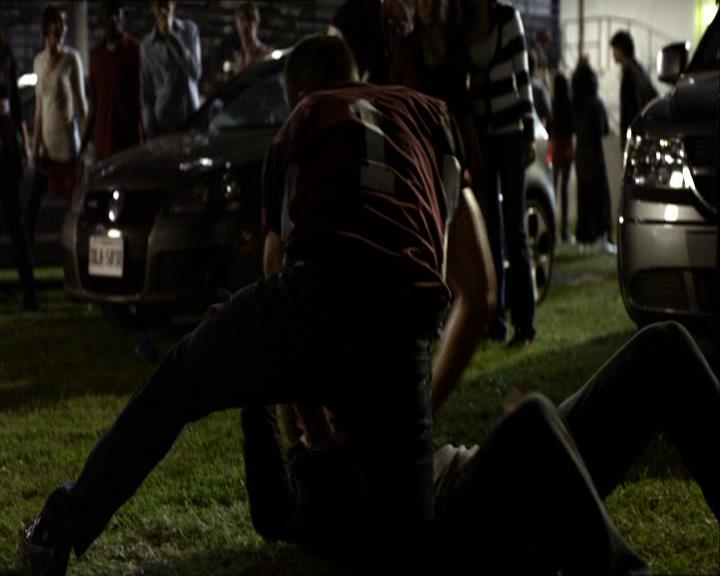 VampireDiariesWorld_dot_org-1x03FridayNightBites1683.jpg VampireDiariesWorld_dot_org-1x03FridayNightBites1683.jpg