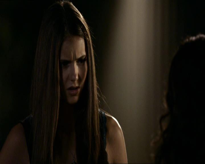 VampireDiariesWorld_dot_org-1x03FridayNightBites1762.jpg