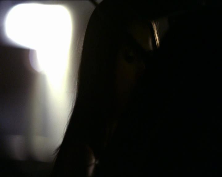VampireDiariesWorld_dot_org-1x03FridayNightBites1800.jpg