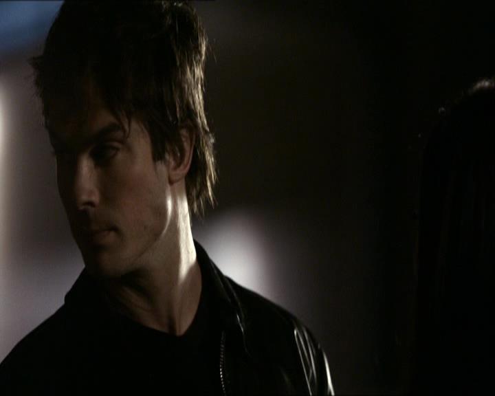VampireDiariesWorld_dot_org-1x03FridayNightBites1808.jpg