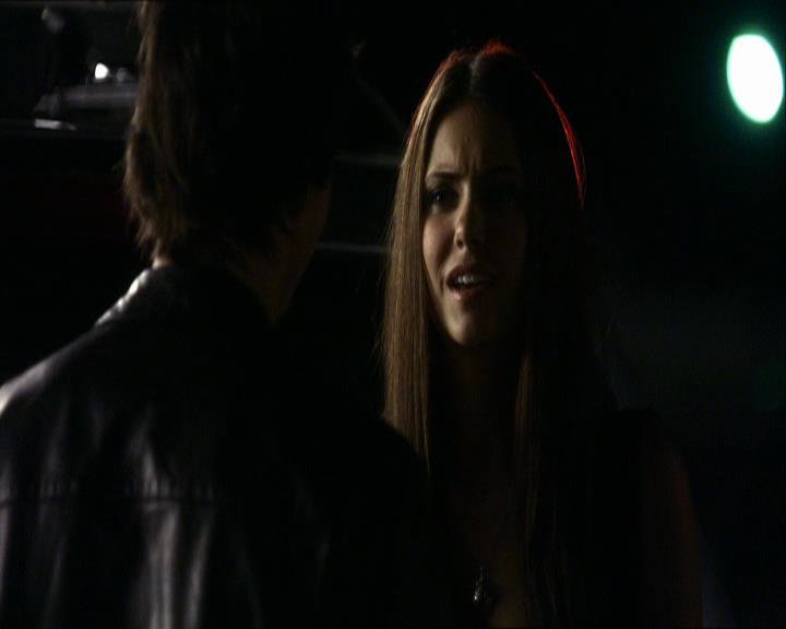 VampireDiariesWorld_dot_org-1x03FridayNightBites1815.jpg