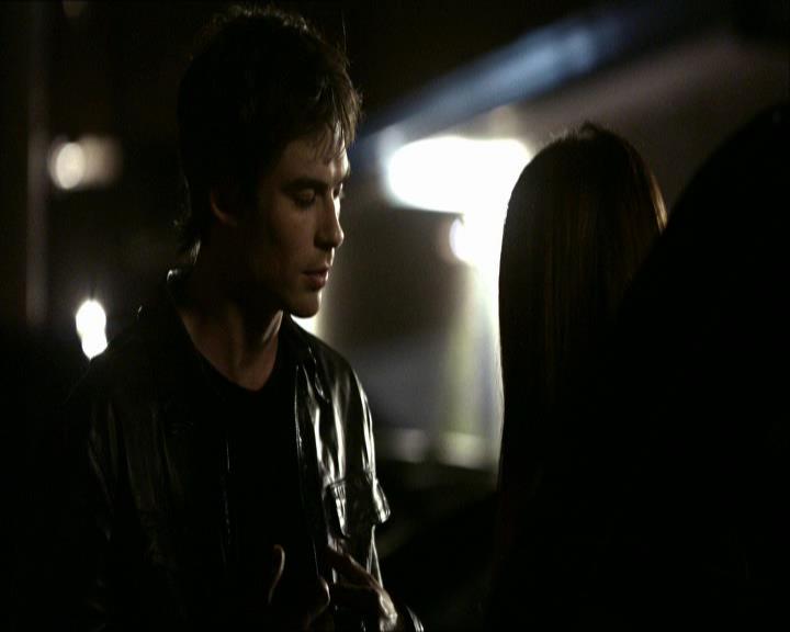 VampireDiariesWorld_dot_org-1x03FridayNightBites1835.jpg