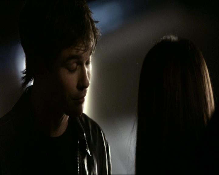 VampireDiariesWorld_dot_org-1x03FridayNightBites1846.jpg