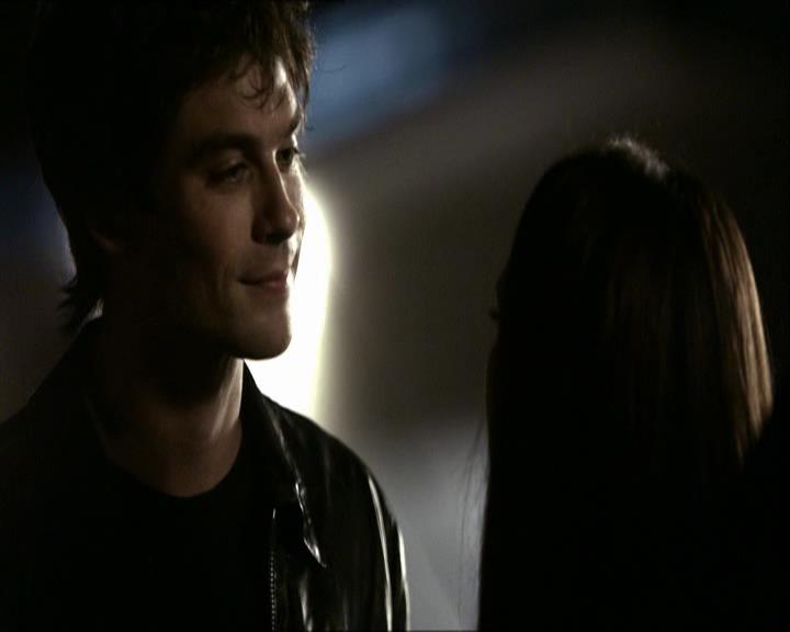VampireDiariesWorld_dot_org-1x03FridayNightBites1847.jpg