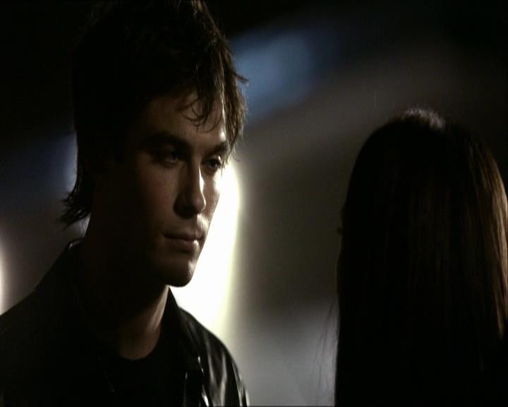 VampireDiariesWorld_dot_org-1x03FridayNightBites1855.jpg