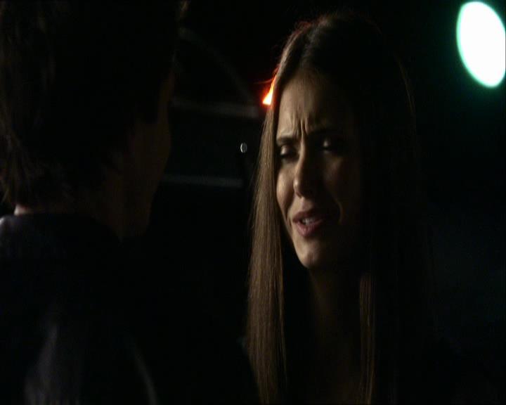 VampireDiariesWorld_dot_org-1x03FridayNightBites1857.jpg