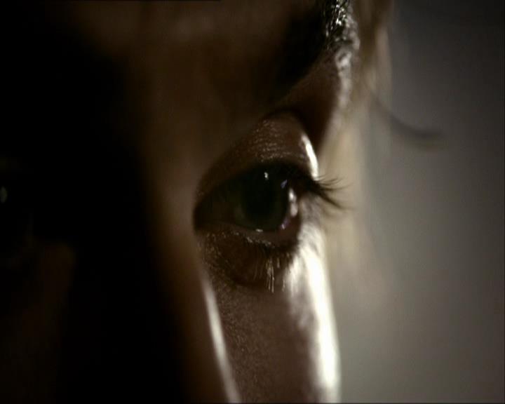 VampireDiariesWorld_dot_org-1x03FridayNightBites1866.jpg