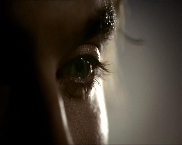 VampireDiariesWorld_dot_org-1x03FridayNightBites1867.jpg