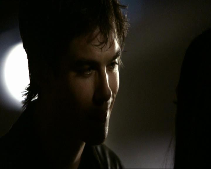 VampireDiariesWorld_dot_org-1x03FridayNightBites1873.jpg