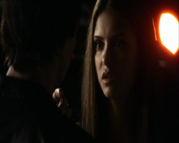 VampireDiariesWorld_dot_org-1x03FridayNightBites1885.jpg