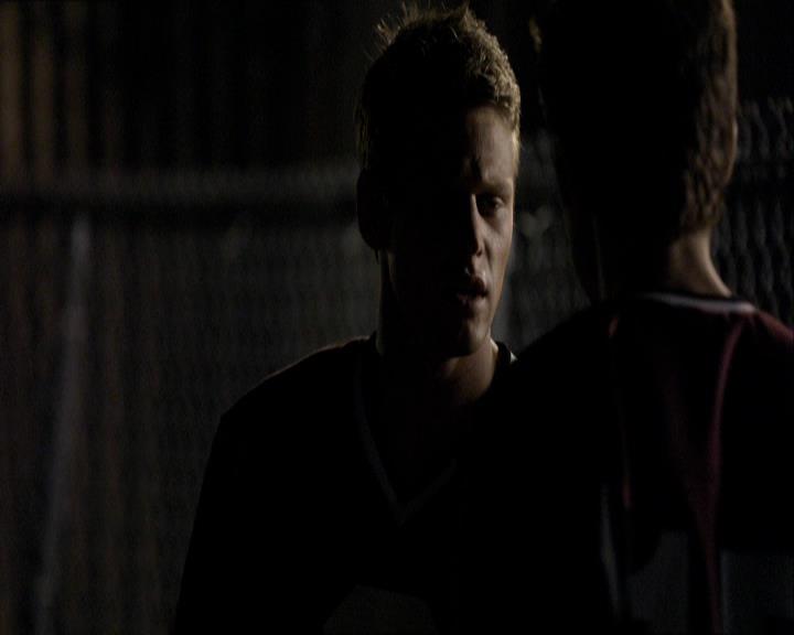VampireDiariesWorld_dot_org-1x03FridayNightBites1902.jpg