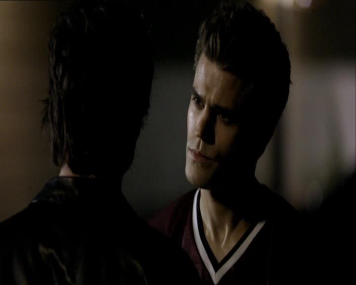 VampireDiariesWorld_dot_org-1x03FridayNightBites1946.jpg
