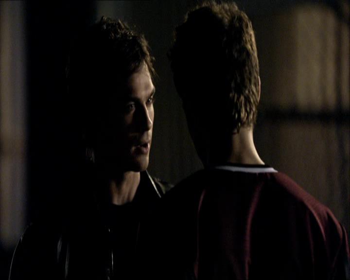 VampireDiariesWorld_dot_org-1x03FridayNightBites1947.jpg