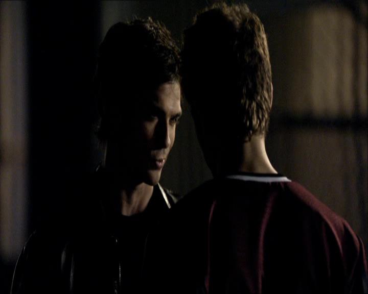 VampireDiariesWorld_dot_org-1x03FridayNightBites1949.jpg