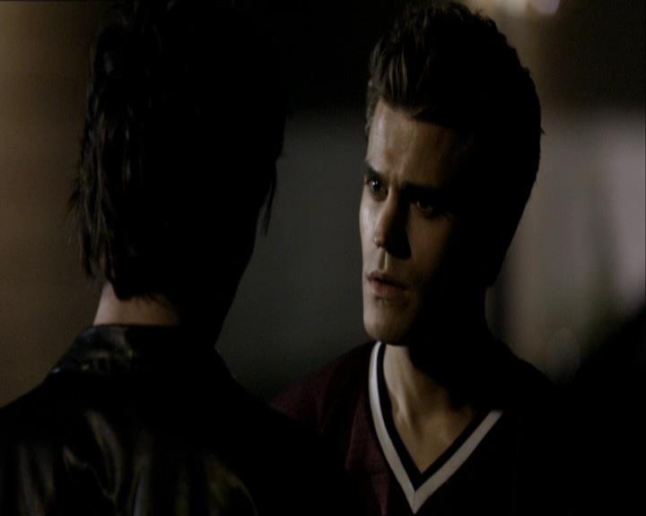 VampireDiariesWorld_dot_org-1x03FridayNightBites1952.jpg
