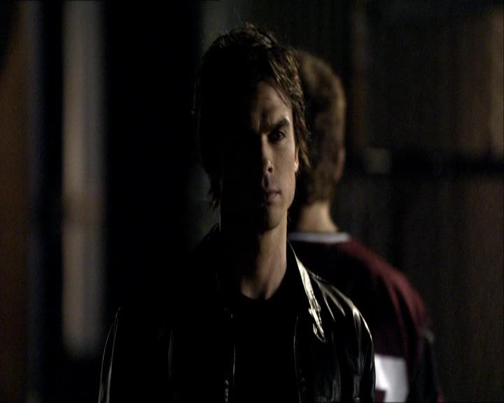VampireDiariesWorld_dot_org-1x03FridayNightBites1955.jpg