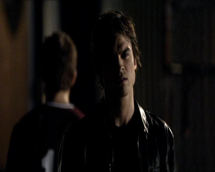 VampireDiariesWorld_dot_org-1x03FridayNightBites1956.jpg