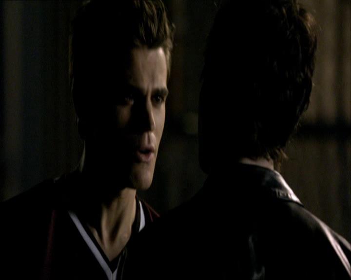 VampireDiariesWorld_dot_org-1x03FridayNightBites1988.jpg