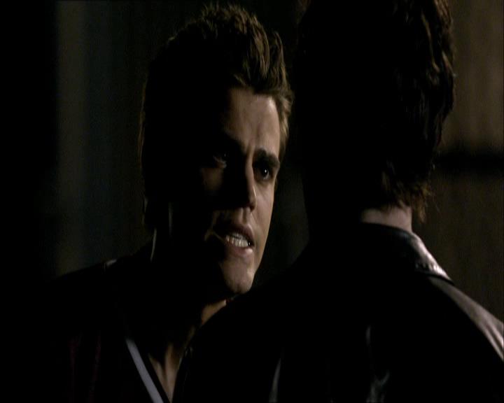 VampireDiariesWorld_dot_org-1x03FridayNightBites1998.jpg VampireDiariesWorld_dot_org-1x03FridayNightBites1998.jpg