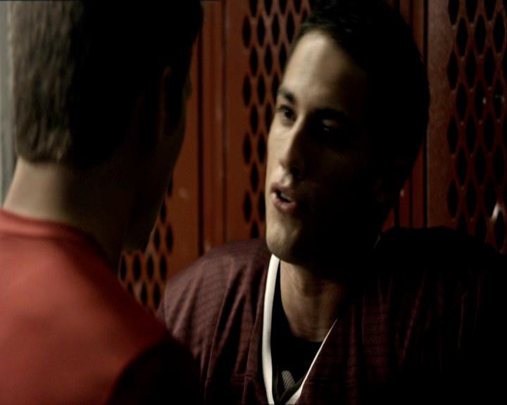 VampireDiariesWorld_dot_org-1x03FridayNightBites2060.jpg