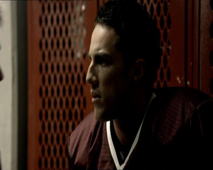 VampireDiariesWorld_dot_org-1x03FridayNightBites2068.jpg