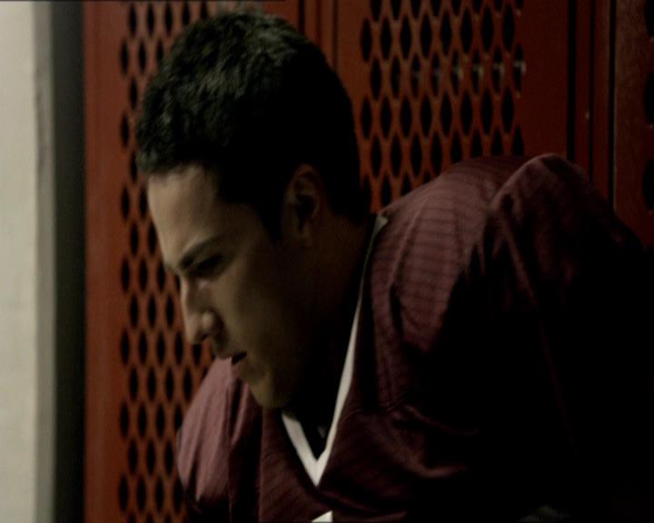 VampireDiariesWorld_dot_org-1x03FridayNightBites2072.jpg