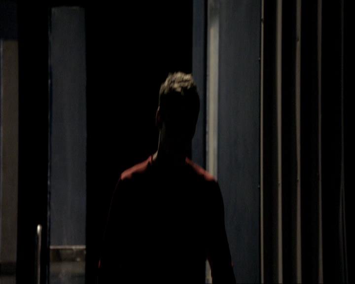 VampireDiariesWorld_dot_org-1x03FridayNightBites2083.jpg VampireDiariesWorld_dot_org-1x03FridayNightBites2083.jpg