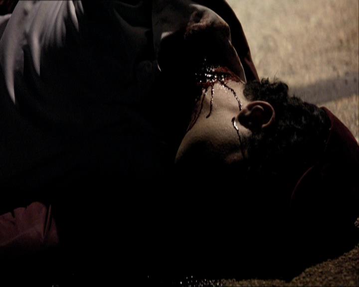VampireDiariesWorld_dot_org-1x03FridayNightBites2089.jpg VampireDiariesWorld_dot_org-1x03FridayNightBites2089.jpg