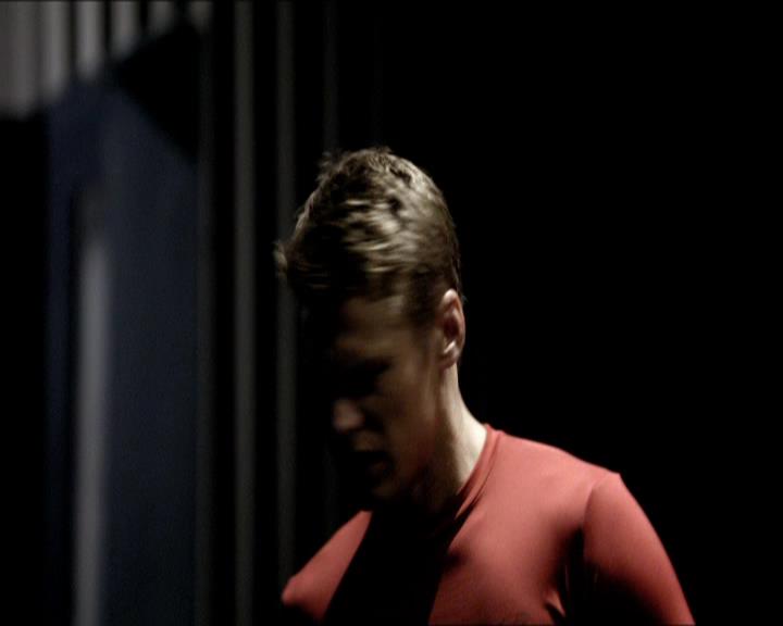 VampireDiariesWorld_dot_org-1x03FridayNightBites2090.jpg