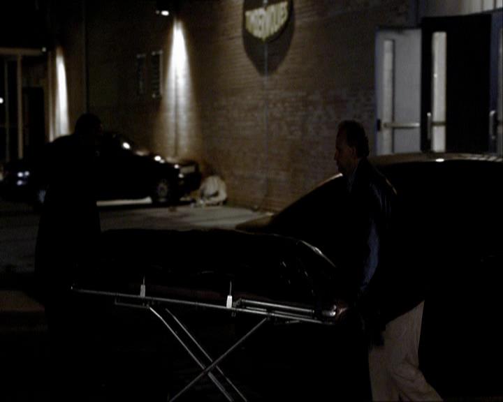 VampireDiariesWorld_dot_org-1x03FridayNightBites2097.jpg