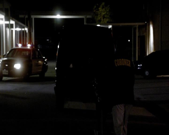 VampireDiariesWorld_dot_org-1x03FridayNightBites2100.jpg
