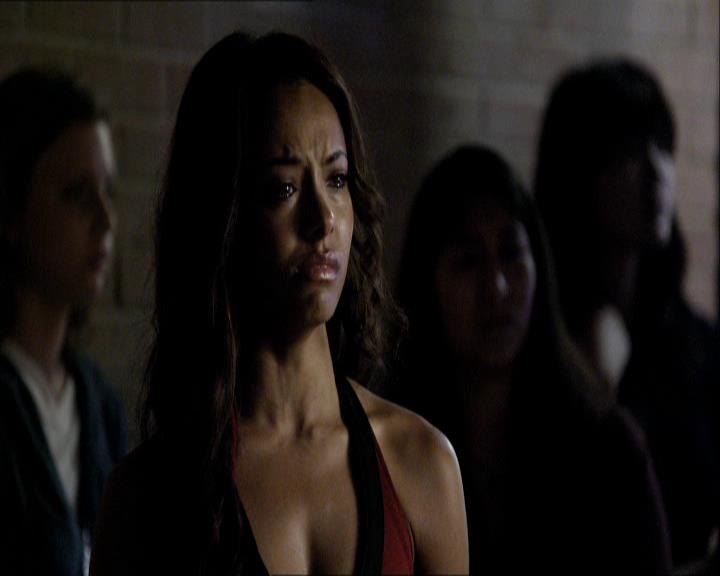 VampireDiariesWorld_dot_org-1x03FridayNightBites2104.jpg