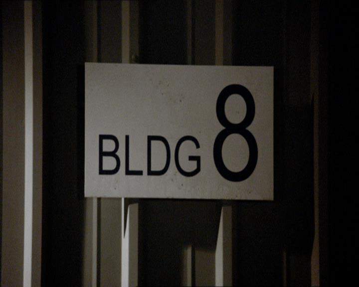 VampireDiariesWorld_dot_org-1x03FridayNightBites2106.jpg